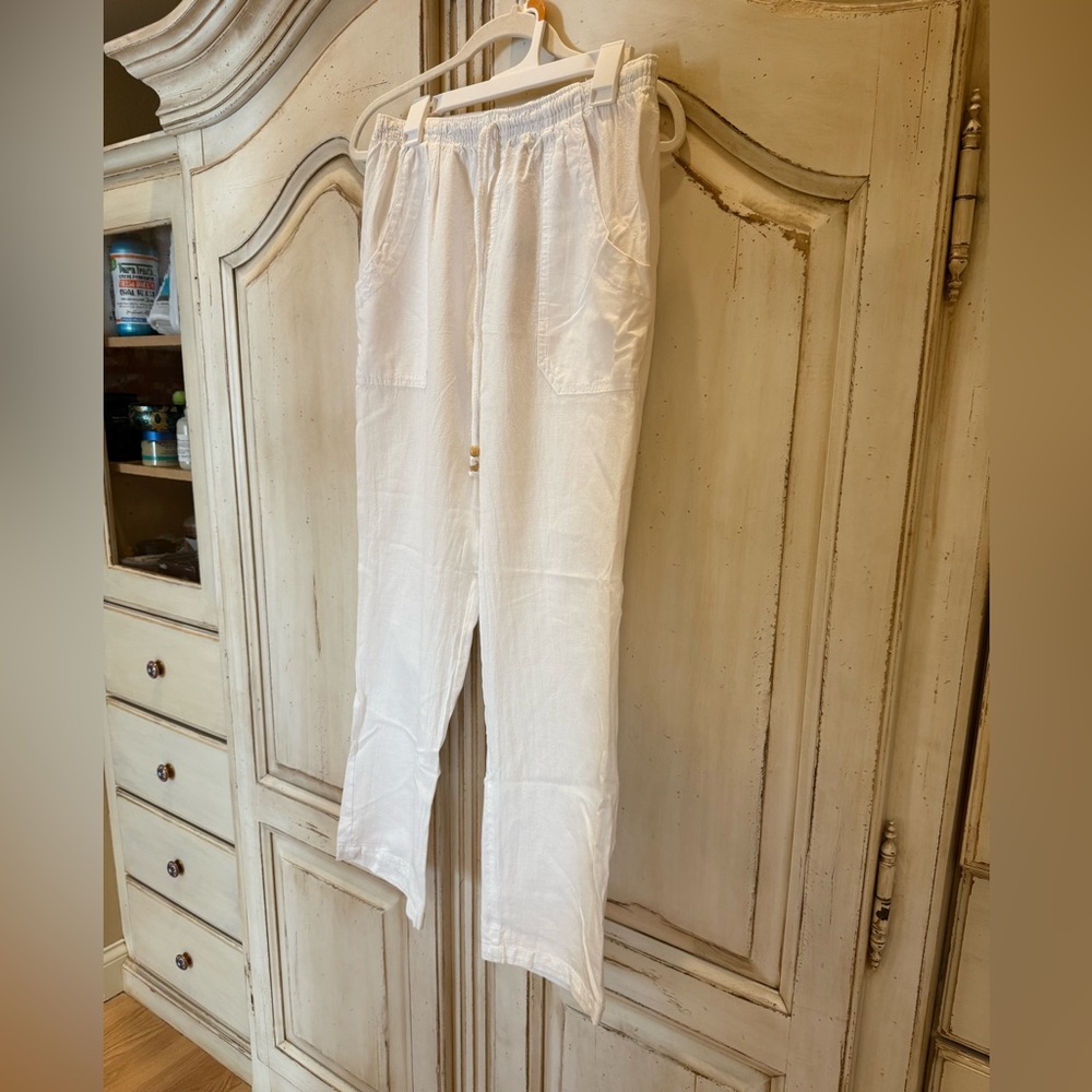 NWT! White Wide Leg Linen Pants with Relaxed Fit